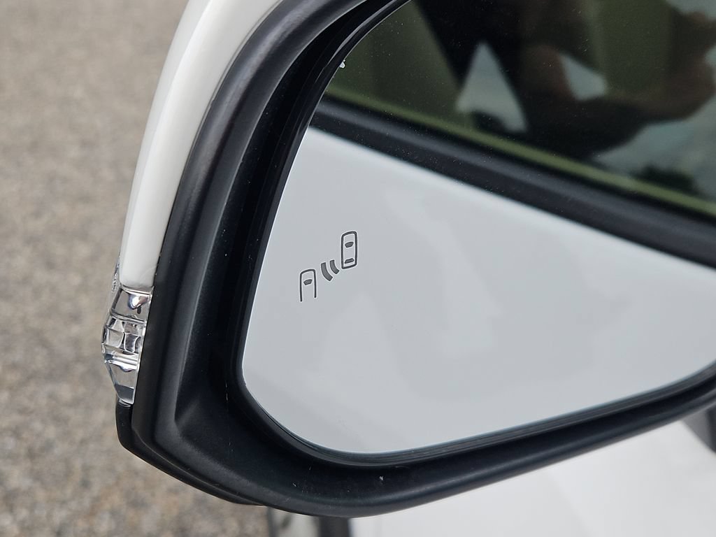 Used 2019 Toyota RAV4 LE w/ All Weather Liner Package AWD/4WD image 18