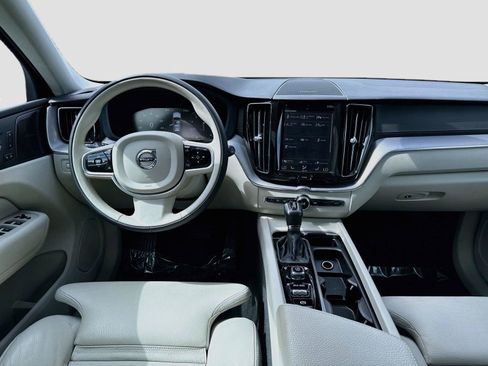 Used 2019 Volvo XC60 T5 Inscription w/ Protection Package AWD/4WD image 19
