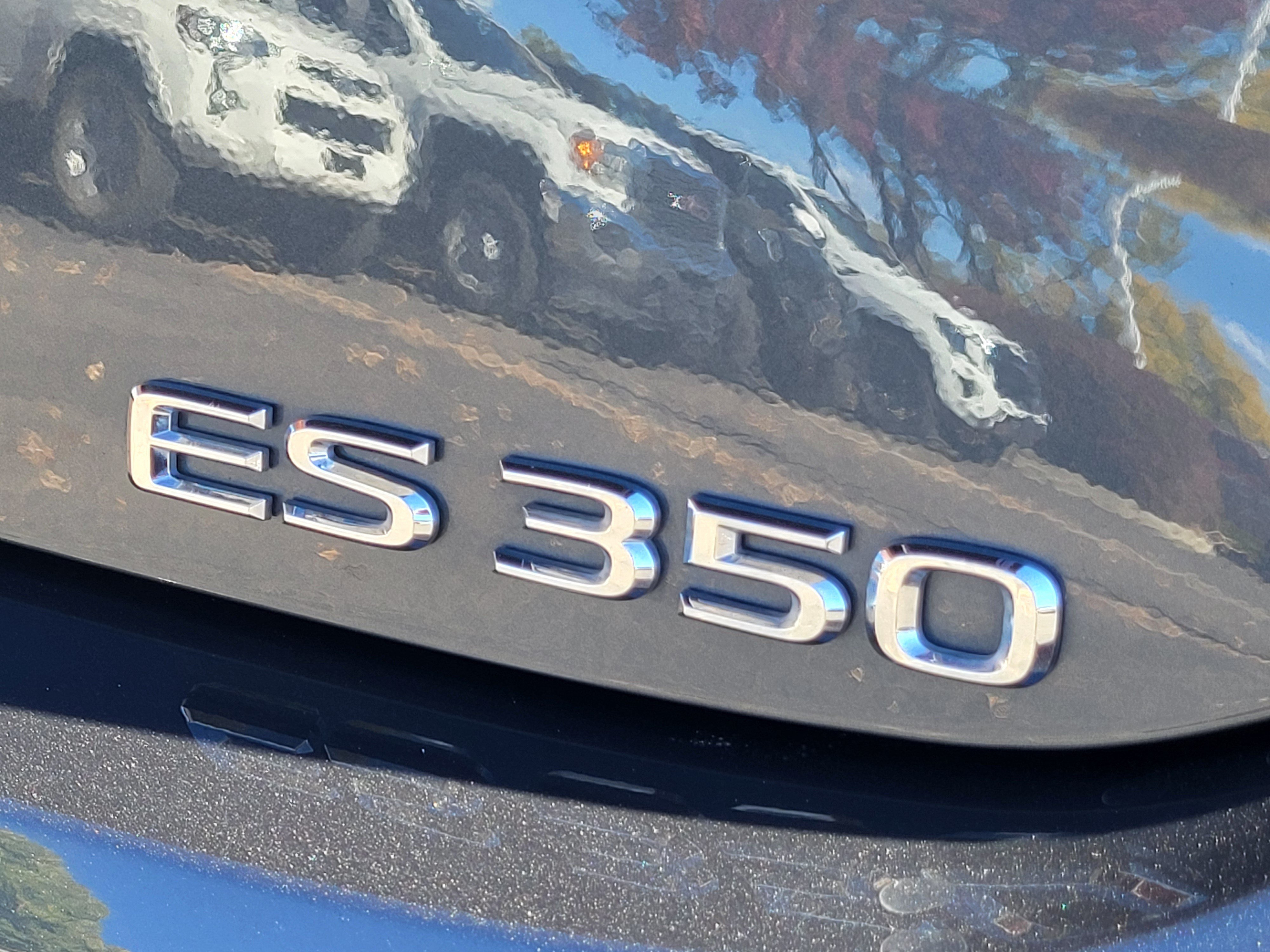 Used 2025 Lexus ES 350 w/ Premium Package FWD image 9