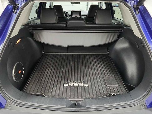 Certified 2022 Toyota Corolla Cross XLE w/ Convenience Package AWD/4WD image 28