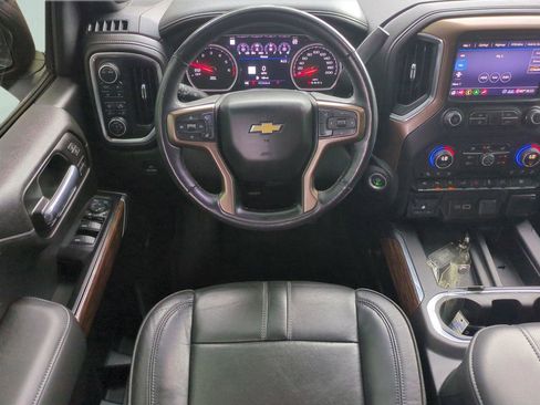 Used 2020 Chevrolet Silverado 1500 High Country w/ Technology Package AWD/4WD image 12
