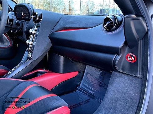 Used 2018 McLaren 720S Performance image 15