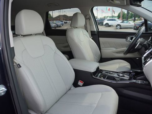 Used 2023 Kia Sorento SX Prestige AWD/4WD image 29