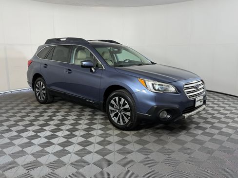Used 2017 Subaru Outback 2.5i Limited image 7
