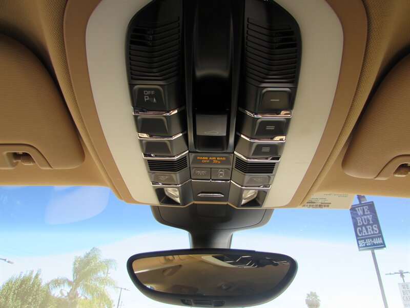 Used 2015 Porsche Panamera 4 AWD/4WD image 20