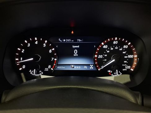 Used 2025 Nissan Frontier PRO-4X w/ Pro Convenience Package AWD/4WD image 18