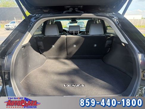 Used 2024 Toyota Venza XLE AWD/4WD image 18