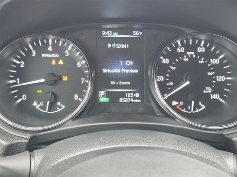 Used 2017 Nissan Rogue SL w/ SL Premium Package image 15