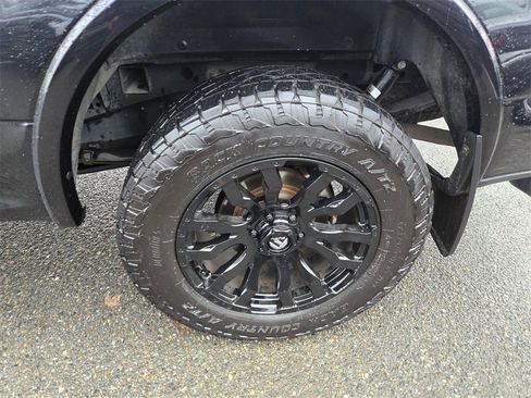 Used 2019 Ford F150 Platinum w/ Technology Package image 9