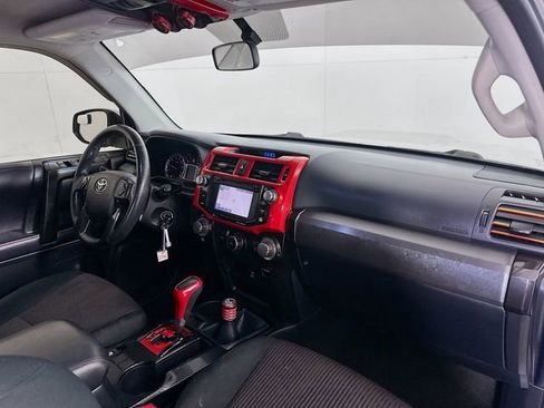 Used 2018 Toyota 4Runner TRD Off-Road w/ TRD Performance Package image 27