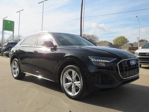 Used 2023 Audi Q8 Premium Plus w/ Premium Plus Package image 4