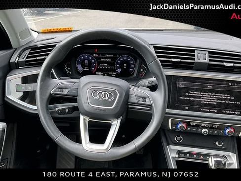 Used 2023 Audi Q3 2.0T Premium w/ Convenience Package AWD/4WD image 5