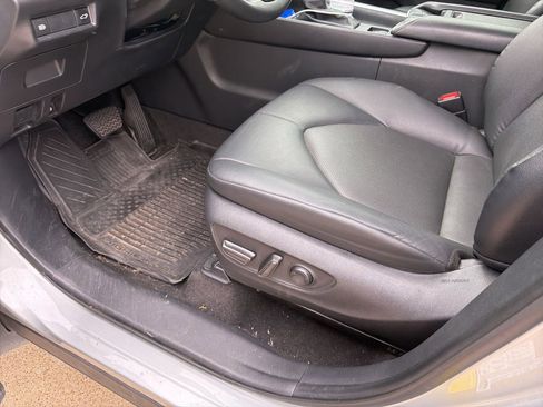 Used 2024 Toyota Grand Highlander FWD image 8