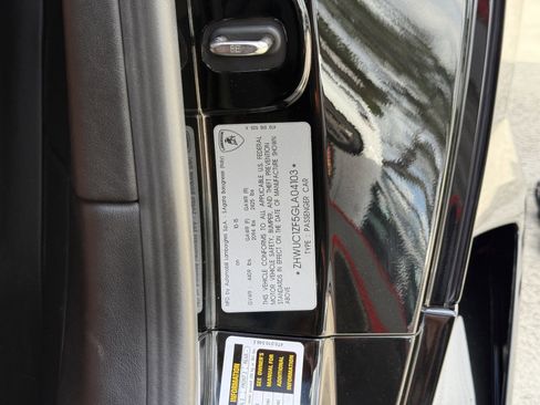 Used 2016 Lamborghini Huracan LP 610-4 image 24