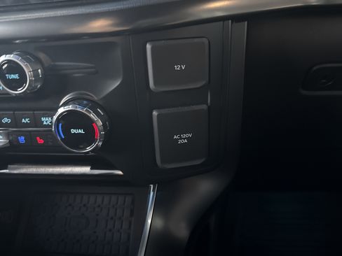 Used 2025 Ford F150 Raptor image 26