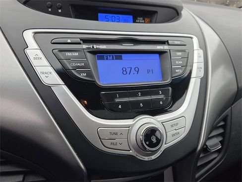 Used 2012 Hyundai Elantra Limited image 21