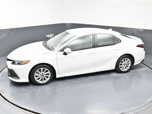 Used 2023 Toyota Camry LE image 44