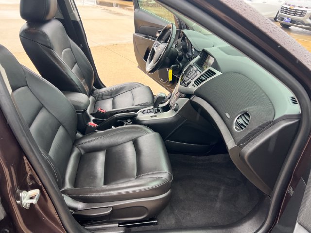 Used 2015 Chevrolet Cruze LT w/ Sun, Sound and Sport Package FWD image 16