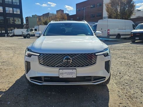 Certified 2025 Volvo XC90 T8 Plus w/ Protection Package Premier image 6