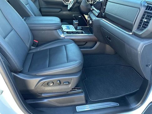 Used 2024 GMC Sierra 1500 SLT w/ SLT Premium Plus Package image 17