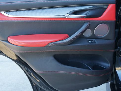 Used 2017 BMW X5 M image 38