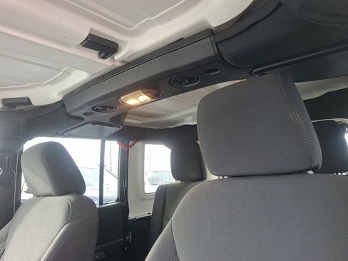 Used 2016 Jeep Wrangler Unlimited Sport w/ Quick Order Package 24S image 24