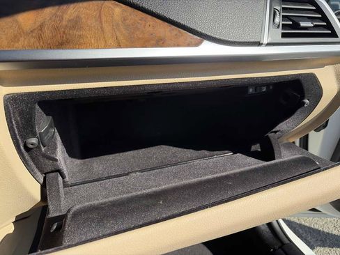 Used 2018 BMW 330i Sedan w/ Convenience Package RWD image 32