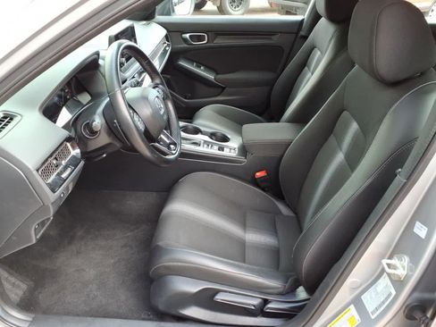 Used 2025 Honda Civic Sport image 14