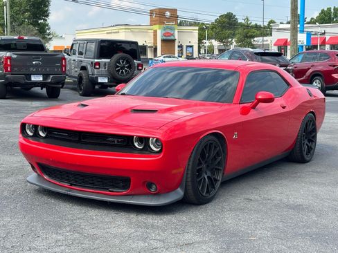 Used 2016 Dodge Challenger R/T Scat Pack w/ Leather Interior Group RWD image 2