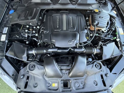 Used 2016 Jaguar XJ L Portfolio image 39