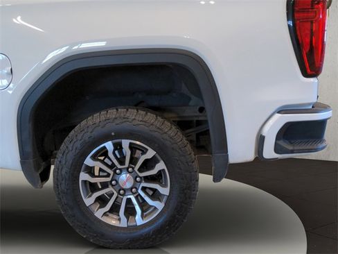 Used 2020 GMC Sierra 1500 AT4 image 23
