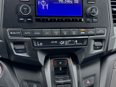 Used 2020 Honda Odyssey LX image 12
