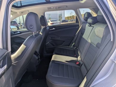 Certified 2024 Volkswagen Taos SEL image 14