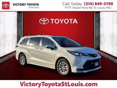 Used 2021 Toyota Sienna XLE