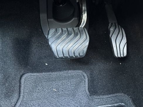 Used 2023 Nissan Ariya FWD image 42