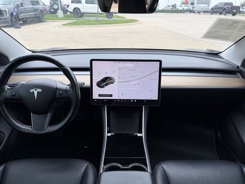 Used 2018 Tesla Model 3 Long Range image 20