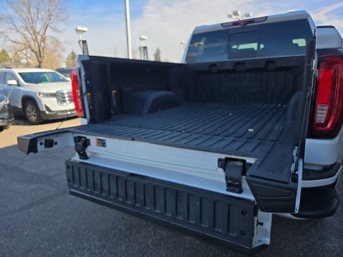 Used 2022 GMC Sierra 1500 Denali Ultimate image 18