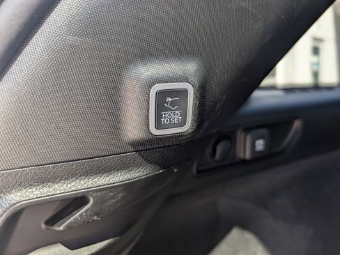 Used 2022 Jeep Grand Cherokee Summit w/ Luxury Tech Group V image 46