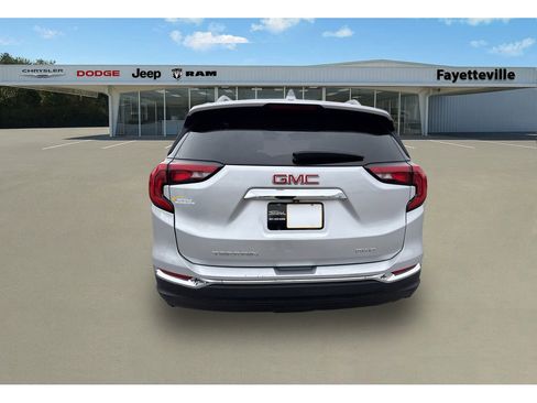 Used 2020 GMC Terrain SLT w/ Preferred Package image 4