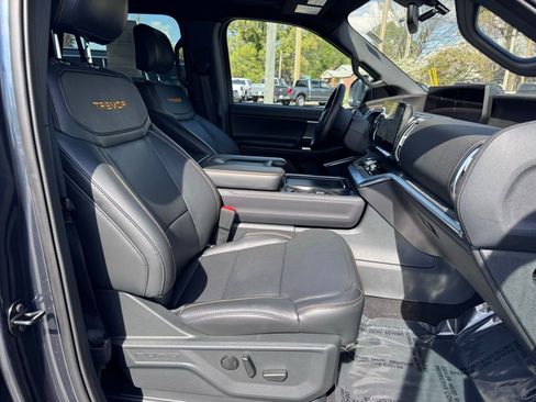 Used 2025 Ford Expedition Tremor image 29