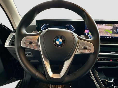 Certified 2024 BMW X7 xDrive40i AWD/4WD image 11