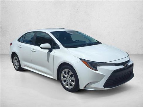 Certified 2024 Toyota Corolla LE FWD image 3
