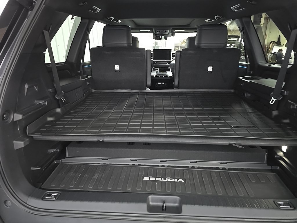 Used 2024 Toyota Sequoia Platinum AWD/4WD image 13