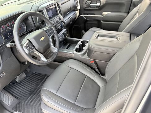 Used 2019 Chevrolet Silverado 1500 LTZ w/ LTZ Plus Package AWD/4WD image 18