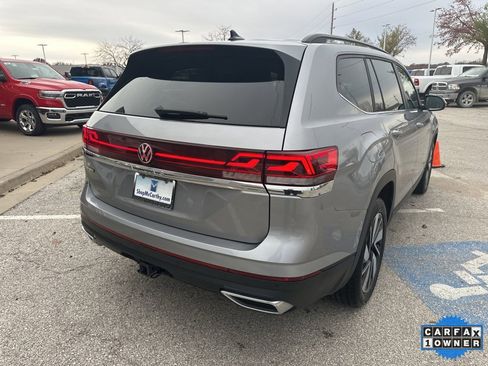 Used 2024 Volkswagen Atlas SE image 29