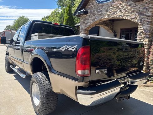 Used 2004 Ford F250 Lariat AWD/4WD image 3