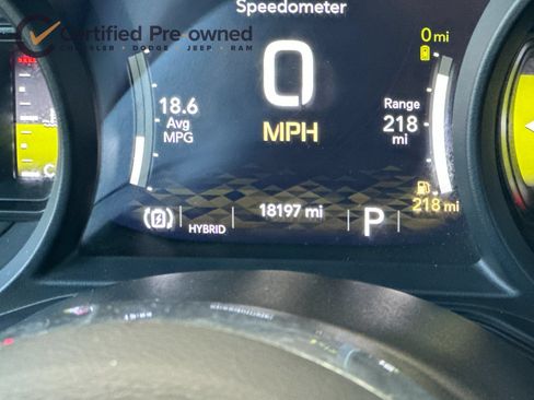 Used 2025 Jeep Wrangler Unlimited Sahara w/ Safety Group AWD/4WD image 28
