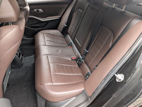 Used 2019 BMW 330i Sedan RWD image 18
