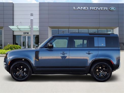 Certified 2023 Land Rover Defender 110 SE image 3