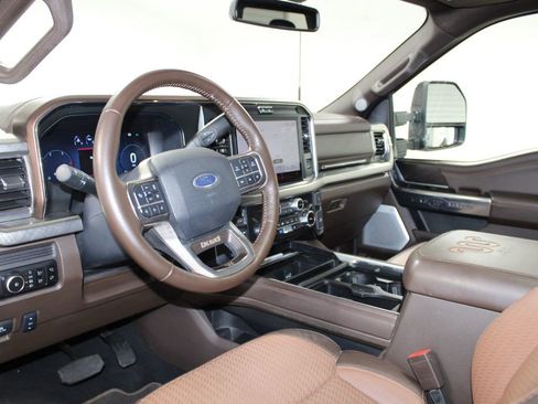 Used 2025 Ford F350 King Ranch w/ FX4 Off-Road Package AWD/4WD image 24